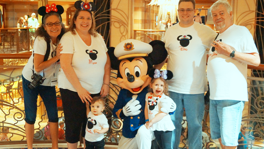 https://orlando.momcollective.com/wp-content/uploads/2017/04/Smooth-Sailing-Why-a-Disney-Cruise-is-the-EASIEST-Vacation-for-Central-Florida-Families-1.png